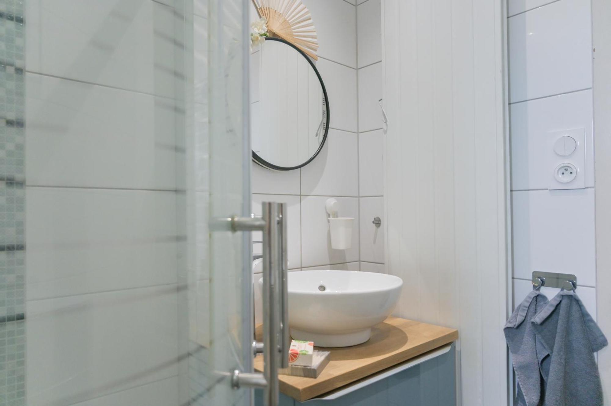 Combles Et Vous, Duplex T6 Colmar, Famille, Inclusive, Jardin&parking Vélos Colmar