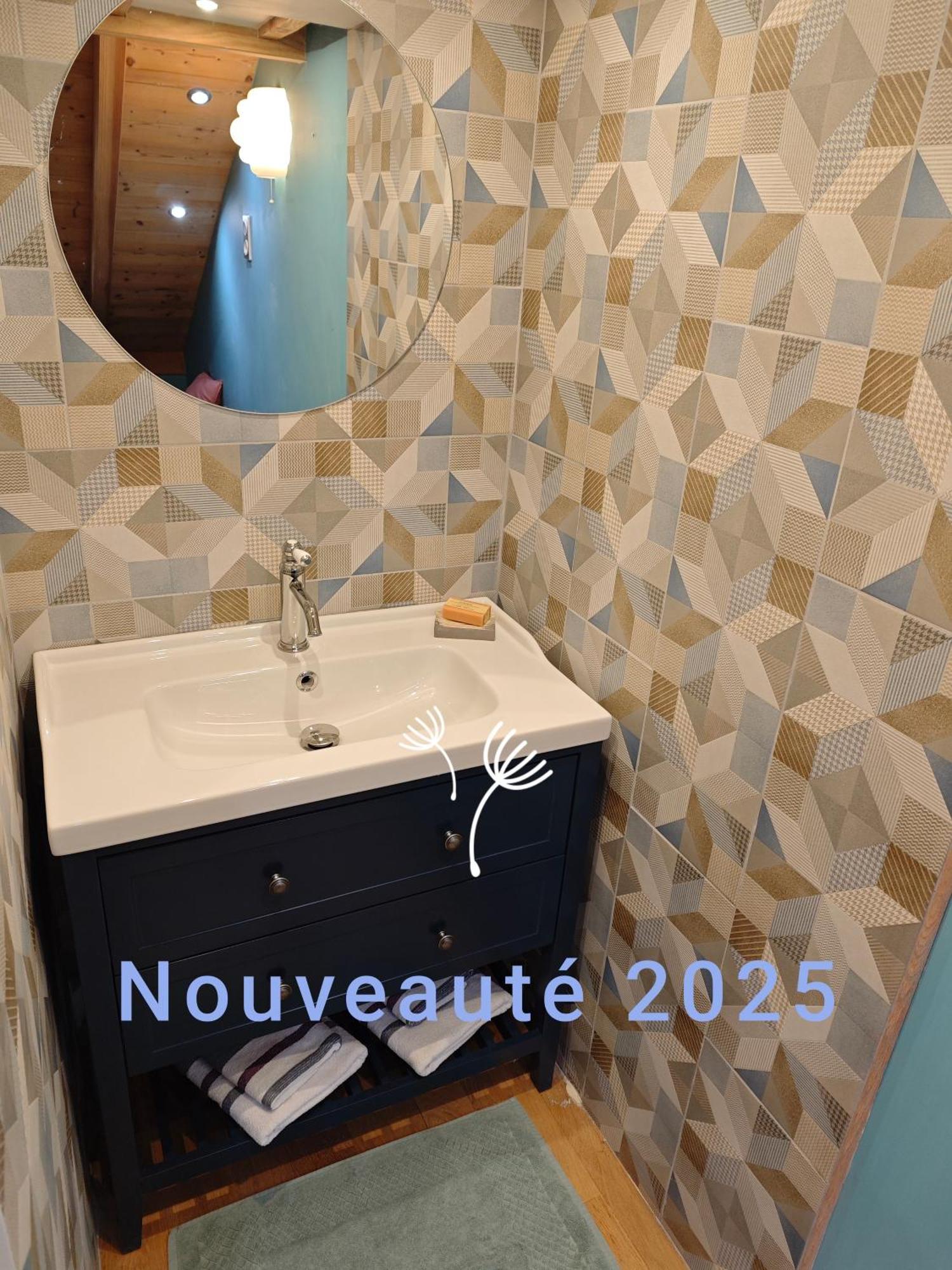 Combles Et Vous, Duplex T6 Colmar, Famille, Inclusive, Jardin&parking Vélos Colmar